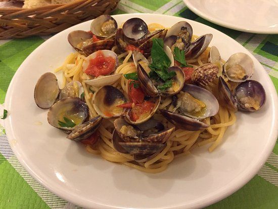 La Trattoria Da Peppino "Ritrovo degli Artisti"